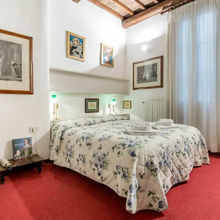 Bb Charme - Ponte Vecchio Apartment Florence