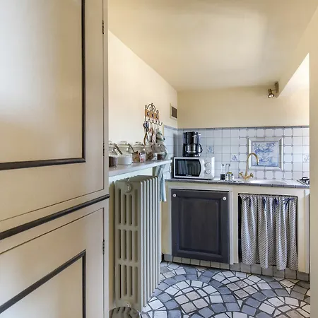 Bb Charme - Ponte Vecchio Apartment Florence